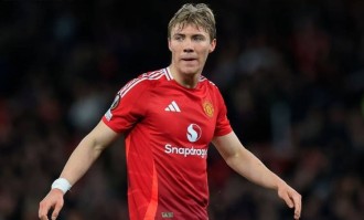 一日英超动向：曼联那不勒斯提出换人方案，阿森纳购买前锋锁定他