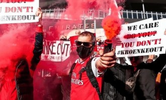 欧超背后的斗争，英超六队被罚2200万磅，却为何集体认怂？