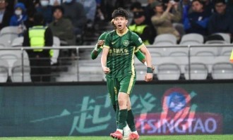 登陆欧洲？18岁小将领跑射手榜引德甲球队关注球迷：国足新希望