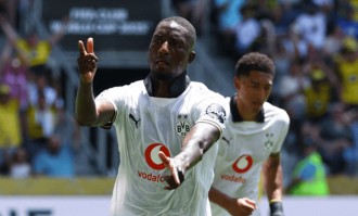 4-3！世俱杯进球大战，德甲劲旅连轰4球，纸糊防线差点惹祸！