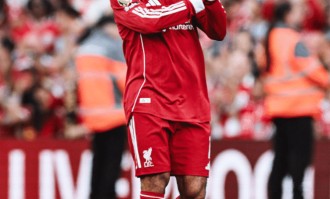 萨拉赫6分钟传射，力压梅西创造历史！范迪克绝杀，利物浦3-2马竞