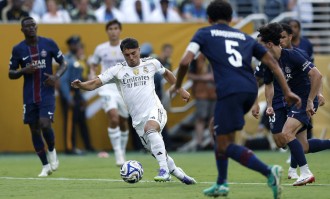 大巴黎又碰钉子！皇马实力派悍将选择留队，真爱啊