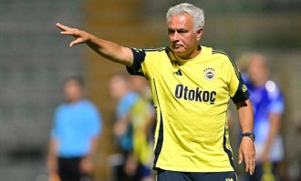 穆帅率队迎第4胜，费内巴切1-0击败意甲劲旅拉齐奥