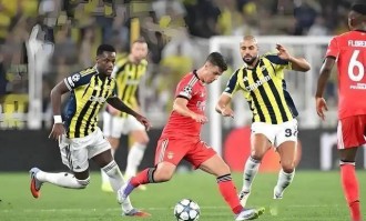 欧冠附加赛：不按常理出牌，费内巴切剑走侧锋鹰击本菲卡