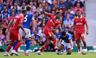 英超回顾：曼城红军连胜在望，枪手遇冤家，蓝军预定2连败