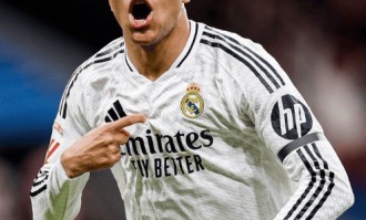 再见姆巴佩！球迷送嘘声！加盟皇马，耽误三大巨星，佛爷后悔了