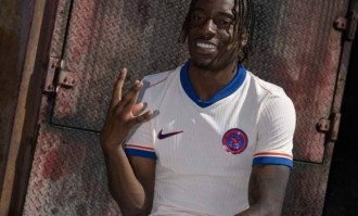 这个靠谱么？阿森纳买新中锋前先买边锋，23岁的他成为塔帅一选