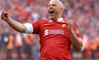 锋线告急！利物浦将售努涅斯给利雅得新月，伊萨克成目标